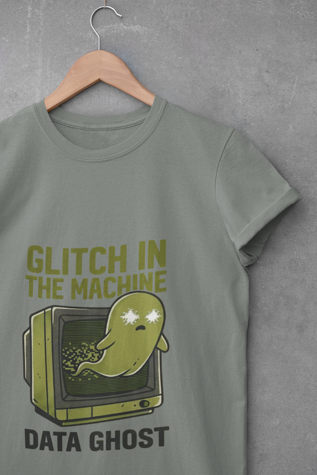 Glitch in the Machine Ghost T-Shirt, Funny Halloween Shirt for Programmers, Software Developers & IT Nerds, Retro CRT Computer Graphic Tee
