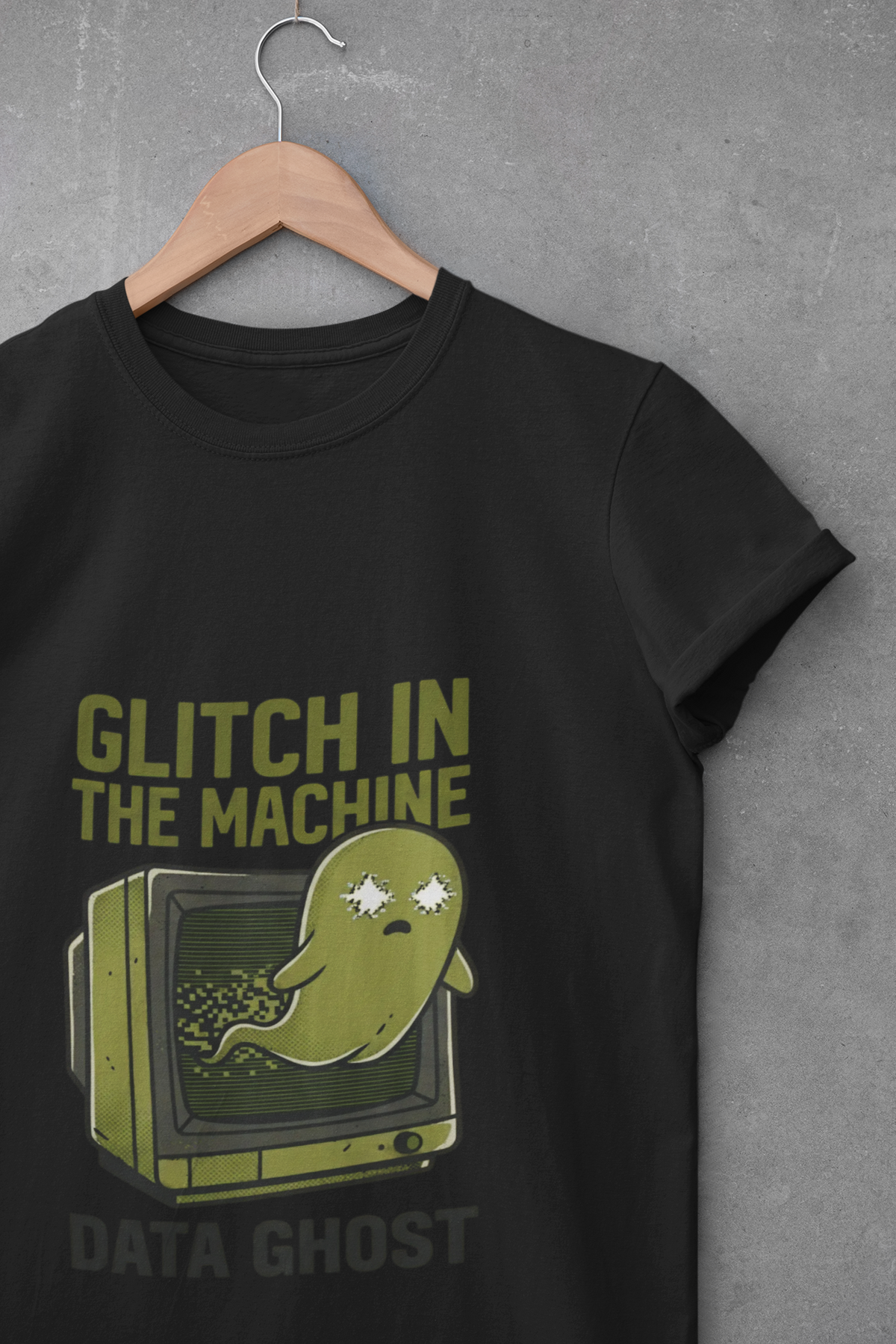 Glitch in the Machine Ghost T-Shirt, Funny Halloween Shirt for Programmers, Software Developers & IT Nerds, Retro CRT Computer Graphic Tee